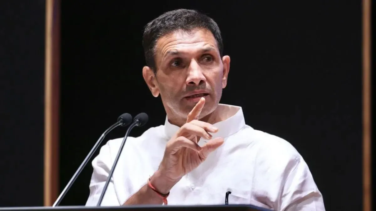 Jitu Patwari's warning to PM Modi