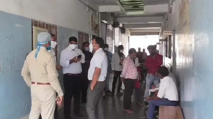छिंदवाड़ा : एसडीएम की कार्रवाई, अव्यवस्थाओं के चलते क्लीनिक किया सील