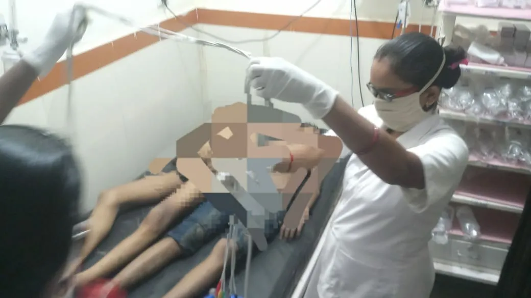 Morena News: सड़क किनारे बने गड्ढों में भरे पानी में डूबकर दो मासूमों की मौत