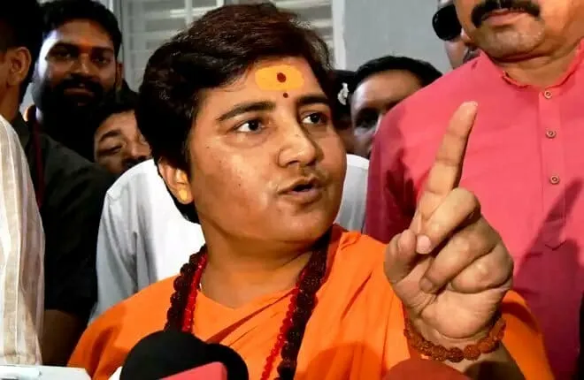 कांग्रेस विधायक का विवादित बयान – प्रज्ञा ठाकुर साध्वी नहीं राक्षसी प्रवृत्ति वाली महिला