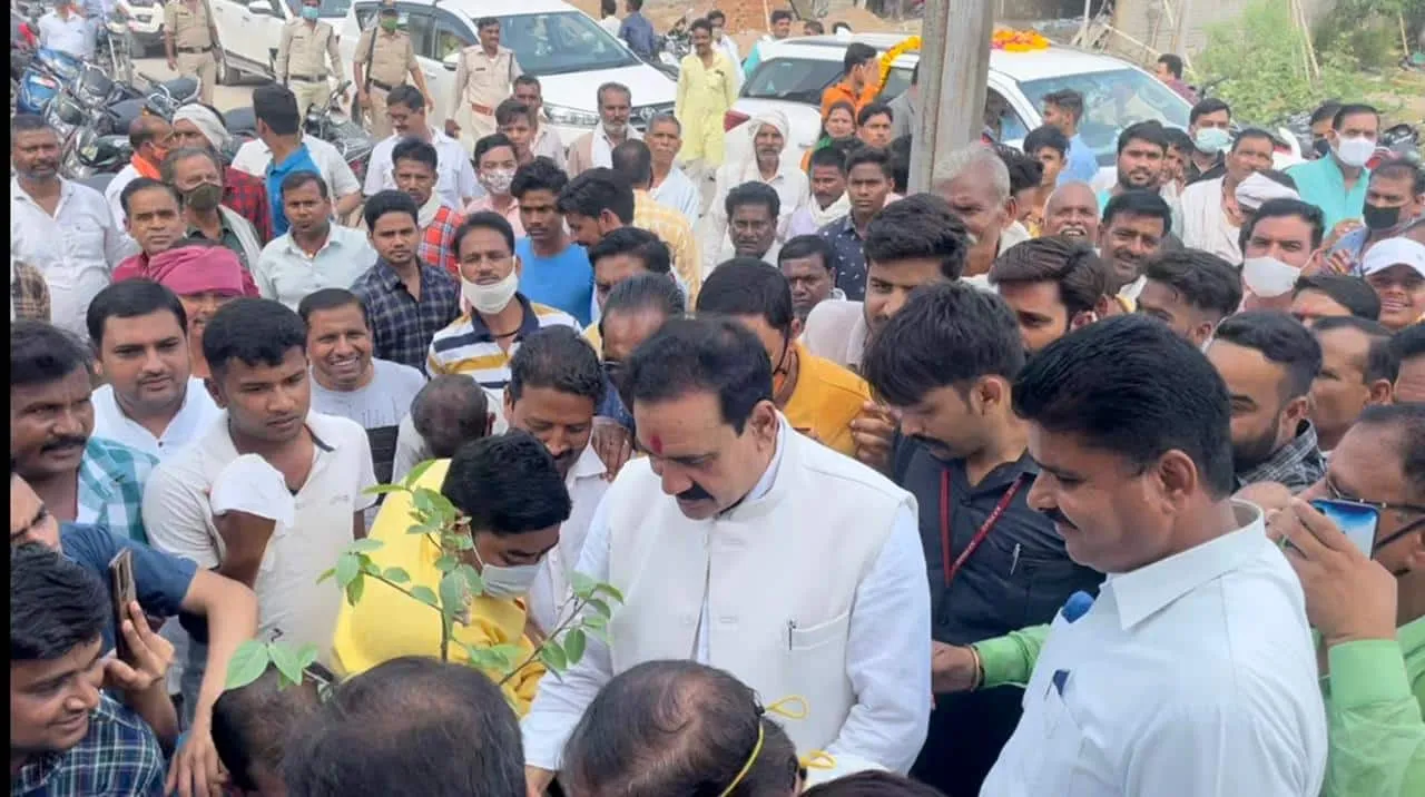 Dabra News: बिना मुद्दों की राजनीति जानते हैं कांग्रेसी- नरोत्तम मिश्र