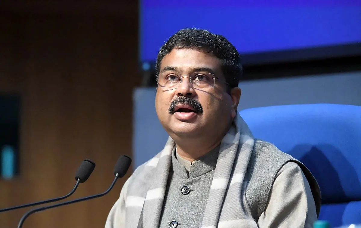 केंद्रीय शिक्षा मंत्री का PhD को लेकर बड़ा ऐलान, असिस्टेंट प्रोफेसर भर्ती में छात्रों को मिलेगी राहत