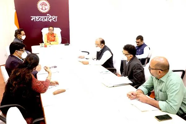 CM Shivraj ने की कार्यक्रम की तैयारियों की समीक्षा बैठक, अधिकारियों को मिले निर्देश