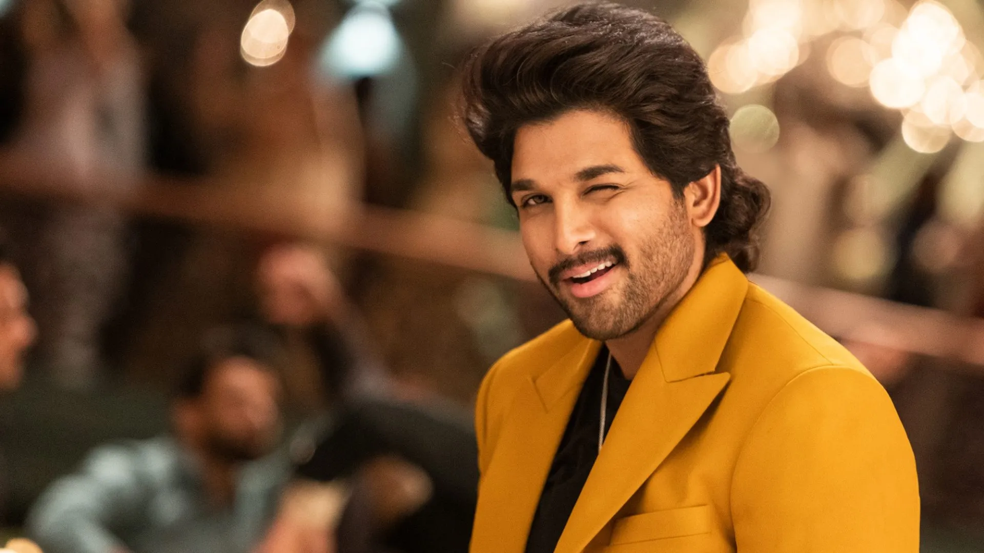 साउथ सुपरस्टार Allu Arjun की बढ़ीं मुश्किलें, दर्ज हुई FIR