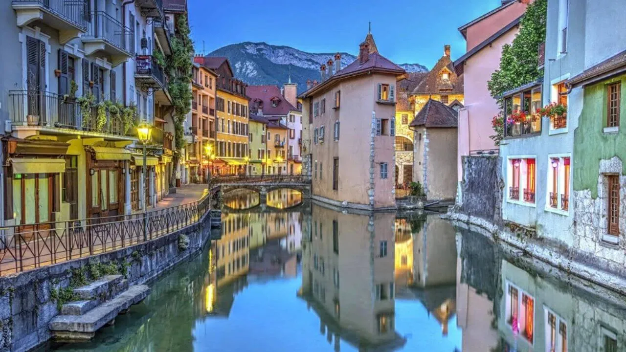 City Town Shahar