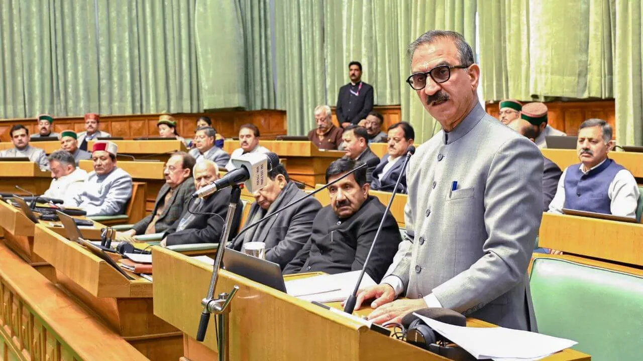 हिमाचल की माली हालत बिगड़ी, सरकार उठाएगी 1500 करोड़ का नया कर्ज