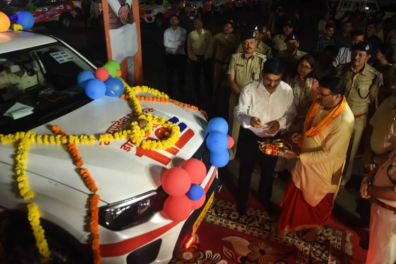मध्यप्रदेश पुलिस की इमर्जेंसी सर्विसेज न्यू एफआरवी डायल- 112, भोपाल को मिले 62 वाहन