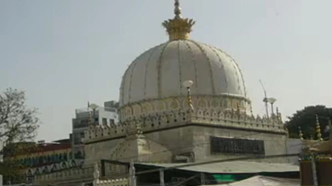 अजमेर दरगाह विवाद में बड़ा झटका, कोर्ट ने ASI की अर्जी खारिज की, अगली सुनवाई 1 नवंबर को