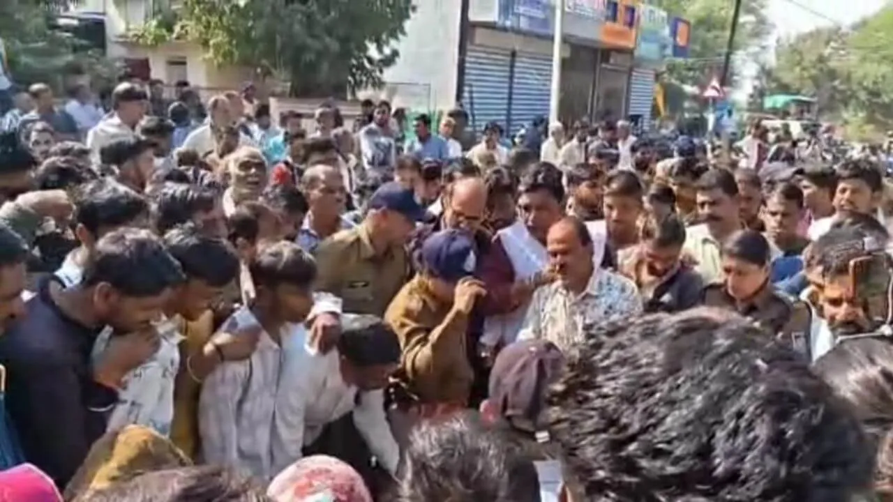 Neemuch accident