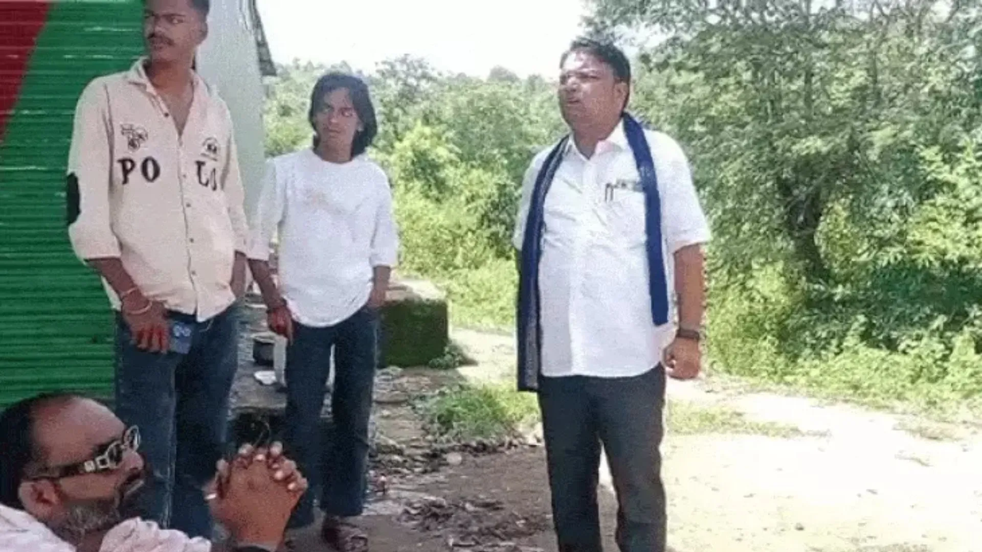 जबलपुर में ड्राई-डे पर शराब की बिक्री का मामला, रांझी में बंद दुकान से बेचने का आरोप, बरगी में शराब के साथ पकड़े गए 2 युवक
