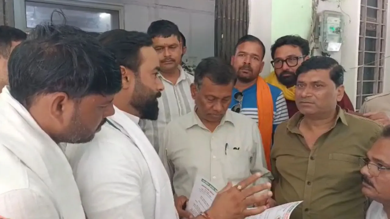 डबरा में पानी की कमी से धान की फसल पर संकट, किसान मोर्चा ने उठाई D-15 नहर में पानी छोड़ने की मांग, SDM को सौंपा ज्ञापन