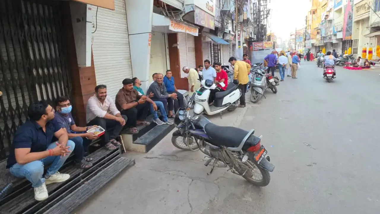 उज्जैन में चौड़ीकरण के विरोध में लामबंद व्यापारी, आज से अनिश्चिकालीन बाजार बंद