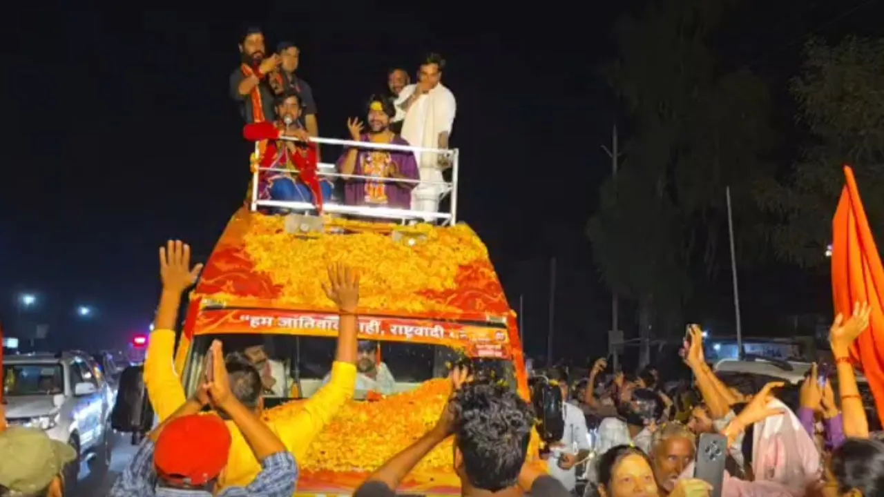 छतरपुर में धीरेंद्र शास्त्री की सनातन हिंदू एकता रथ यात्रा संपन्न, जातिगत भेदभाव मिटाने का संदेश