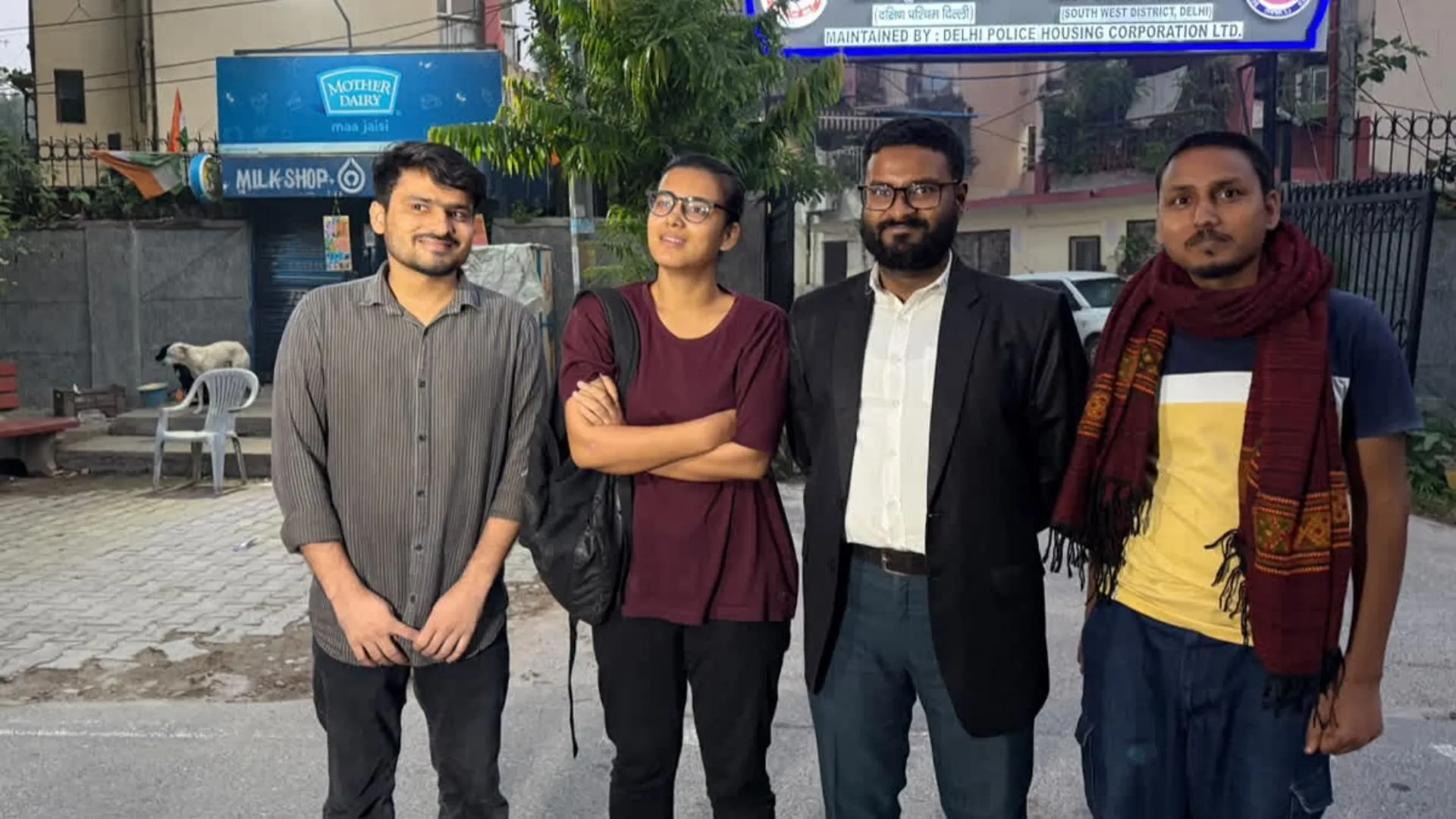 नेहा बोरा 12 घंटे बाद रिहा हुईं, अभिजीत दीपके गिरफ्तार, SIR वापस लेने और मुख्य चुनाव आयुक्त के इस्तीफे की मांग पर आंदोलन अभी भी जारी