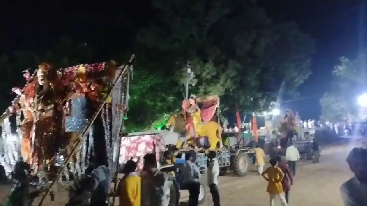 दमोह में देवी विसर्जन के दौरान दो पक्षों में विवाद, जमकर मारपीट, कई लोग घायल, जांच में जुटी पुलिस