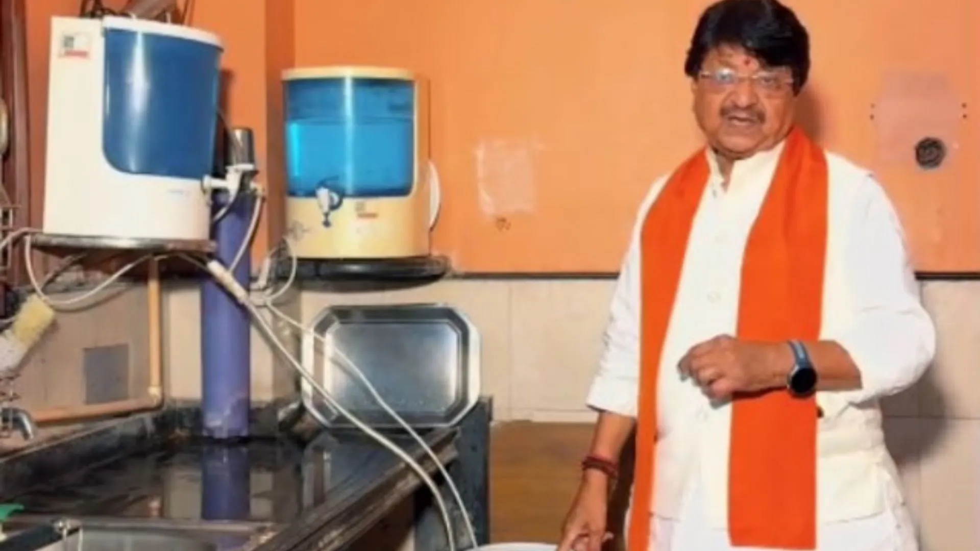 मंत्री कैलाश विजयवर्गीय की लोगों से अपील, बोले – ‘अभी से पानी बचाएं, RO के वेस्टेज पानी को नाली में न बहाएं’