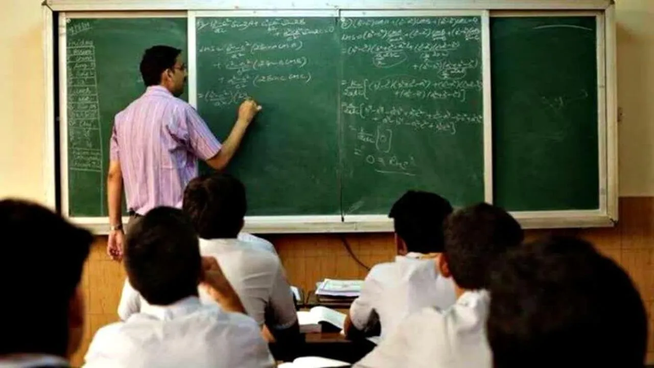 छत्तीसगढ़: शिक्षकों-कर्मचारियों  को अब छुट्टी के लिए करना होगा ऑनलाइन आवेदन,  डीपीआई ने जारी किया ये आदेश