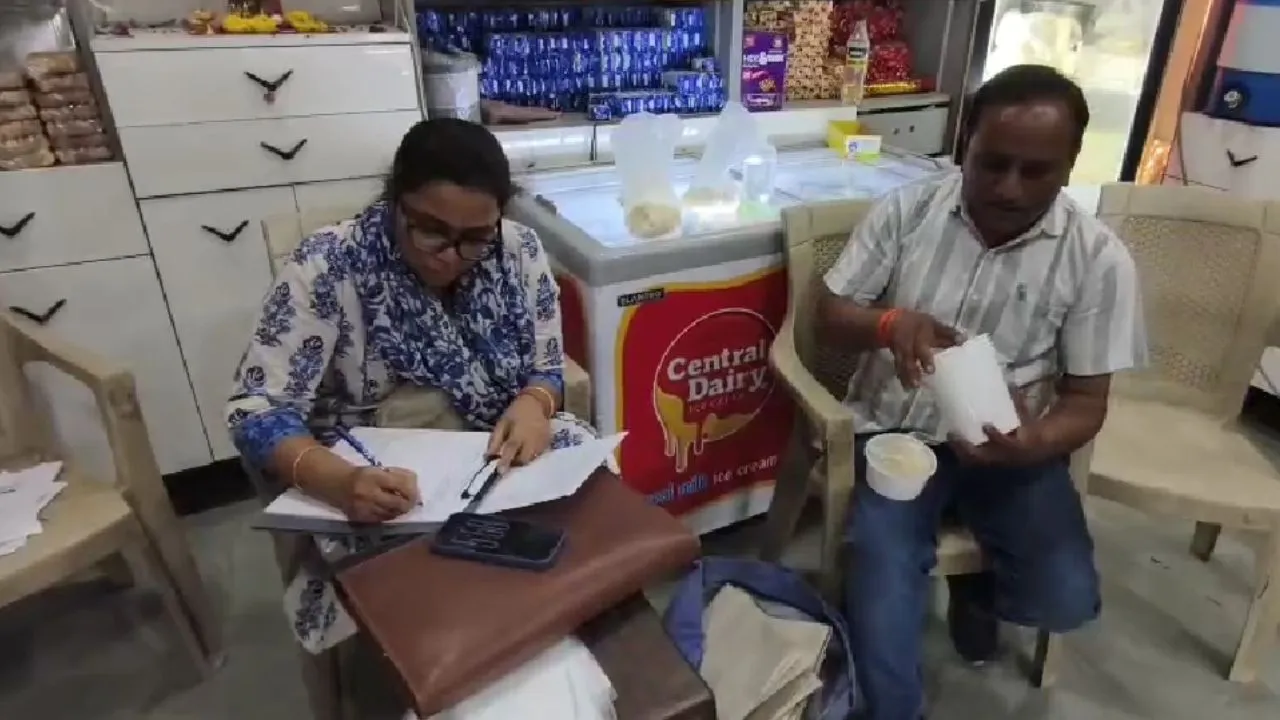 दिवाली से पहले खाद्य विभाग की बड़ी कार्रवाई, इंदौर में 9 प्रतिष्ठानों का निरीक्षण, 18 सैंपल जांच के लिए भेजे