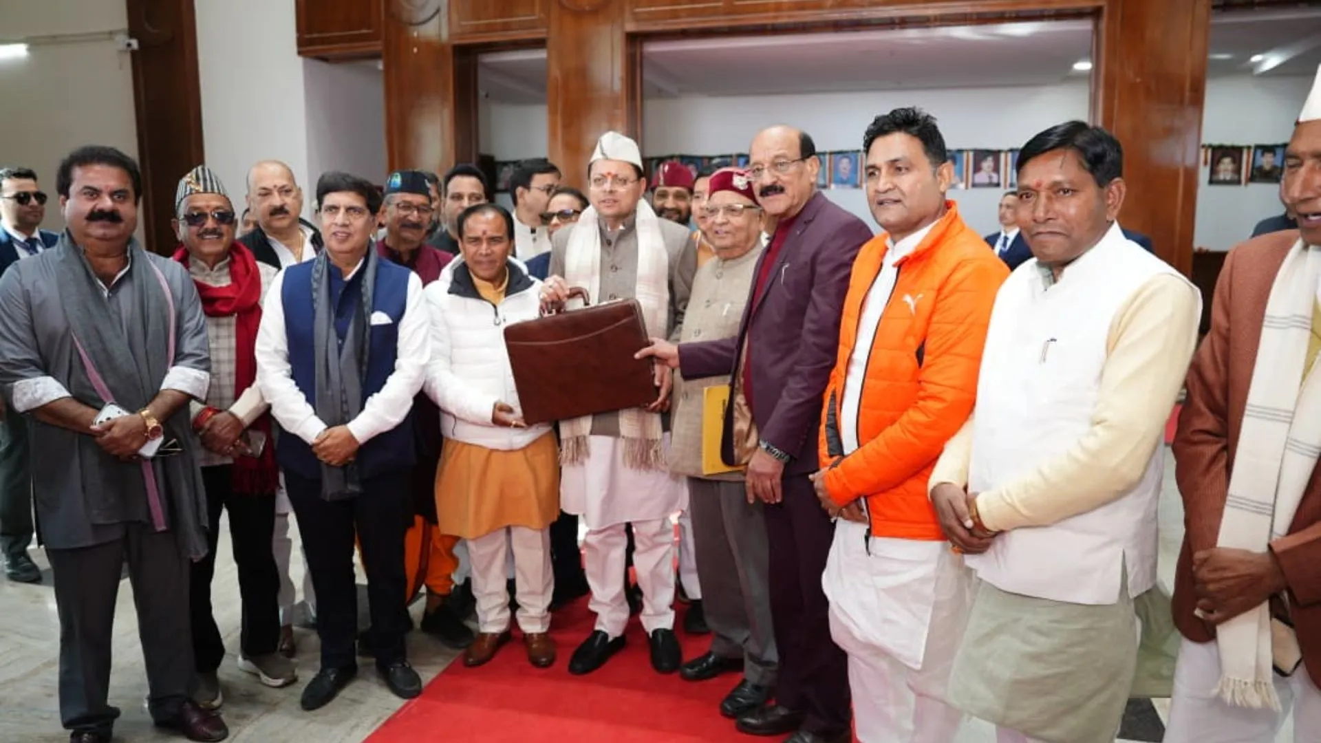 उत्तराखंड की ग्रीष्मकालीन राजधानी गैरसैंण में फिर शुरू हुआ विधानसभा सत्र, एक साल में दूसरी बार पहुंची सदन की कार्यवाही