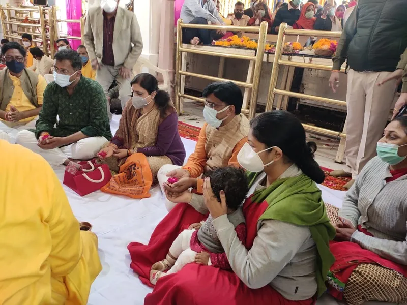 कलेक्टर की आस्था, अगर करोगे गलती तो भारी पड़ेगी गणेश जी की नाराजगी