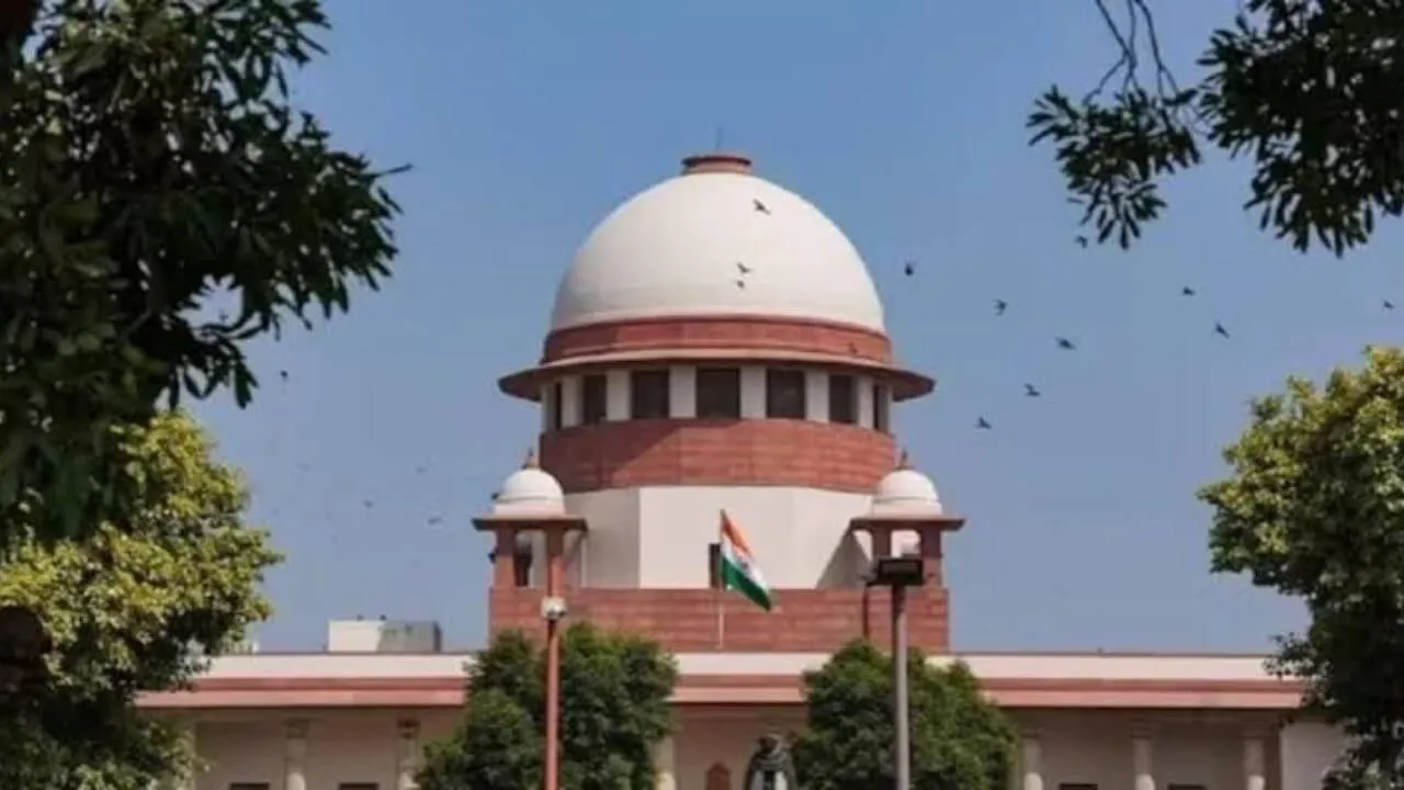 cbse 3 language policy SC Notice