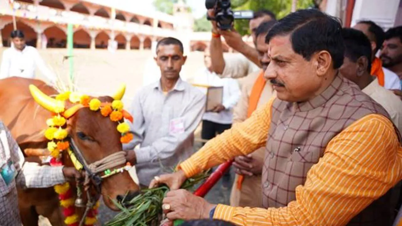 Gaushala CM Dr. Mohan Yadav