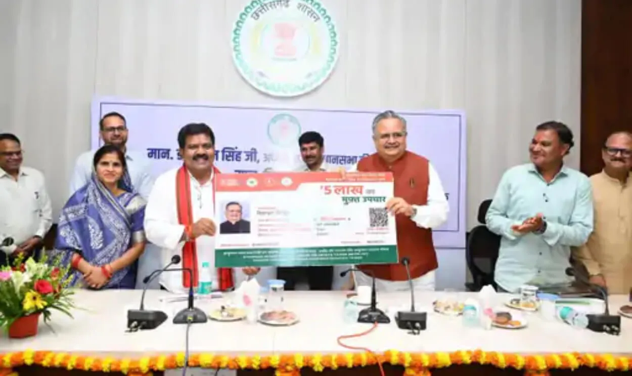 राजनांदगांव में विधानसभा अध्यक्ष डॉ. रमन सिंह और डिप्टी सीएम विजय शर्मा की समीक्षा बैठक, योजनाओं में तेजी के दिए निर्देश