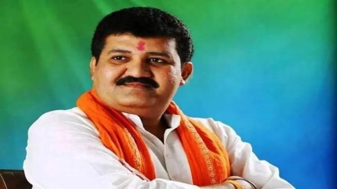 किसानों को जल्द मिल सकता है कर्जमाफी का तोहफा, मंत्री संजय राठोड़ का बड़ा बयान