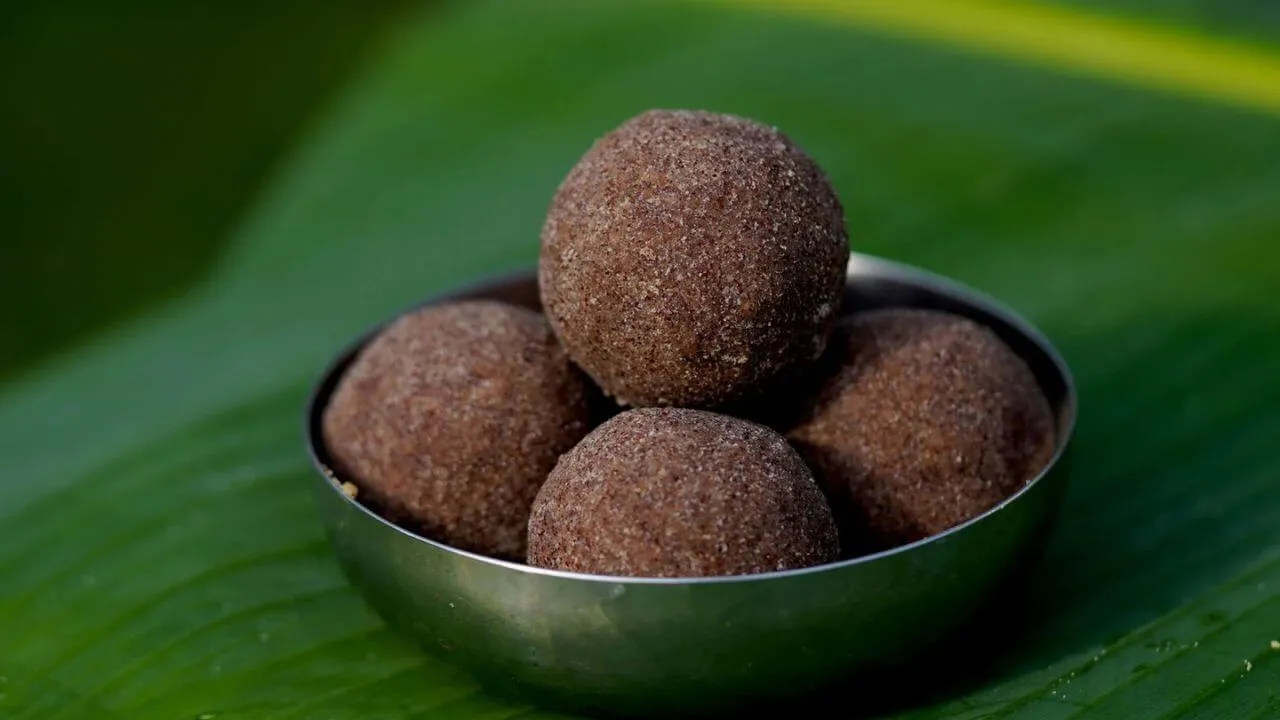 Gud ragi ladoo recipe