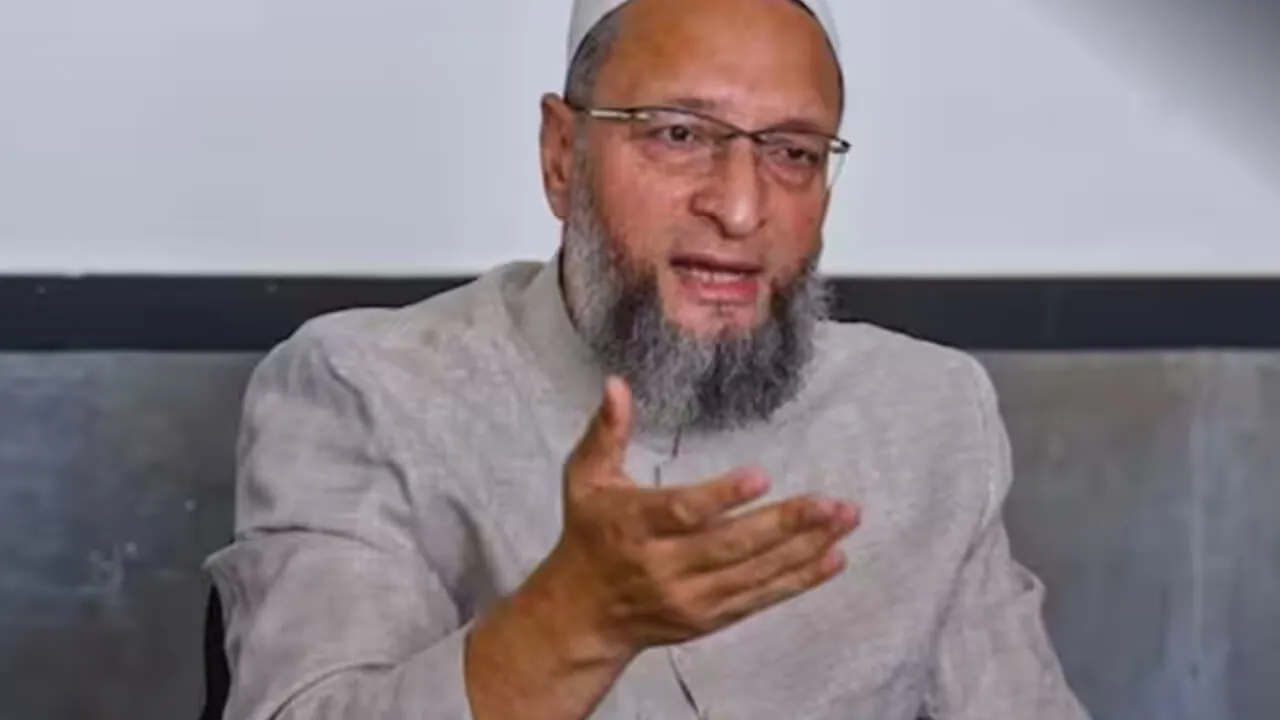 2025 में RJD को लगेगा बड़ा झटका! ओवैसी ने बना डाला ये ‘सीक्रेट प्लान’, क्या AIMIM अकेले दम पर बदलेगी बिहार की सियासत?