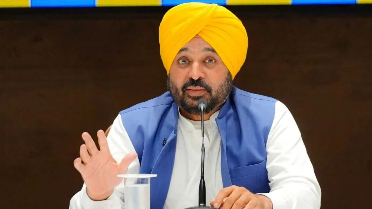 पंजाब CM भगवंत मान ने राघव चड्ढा और BJP पर कसा तंज, कहा - “चाय और समोसे का मेल हो गया है”
