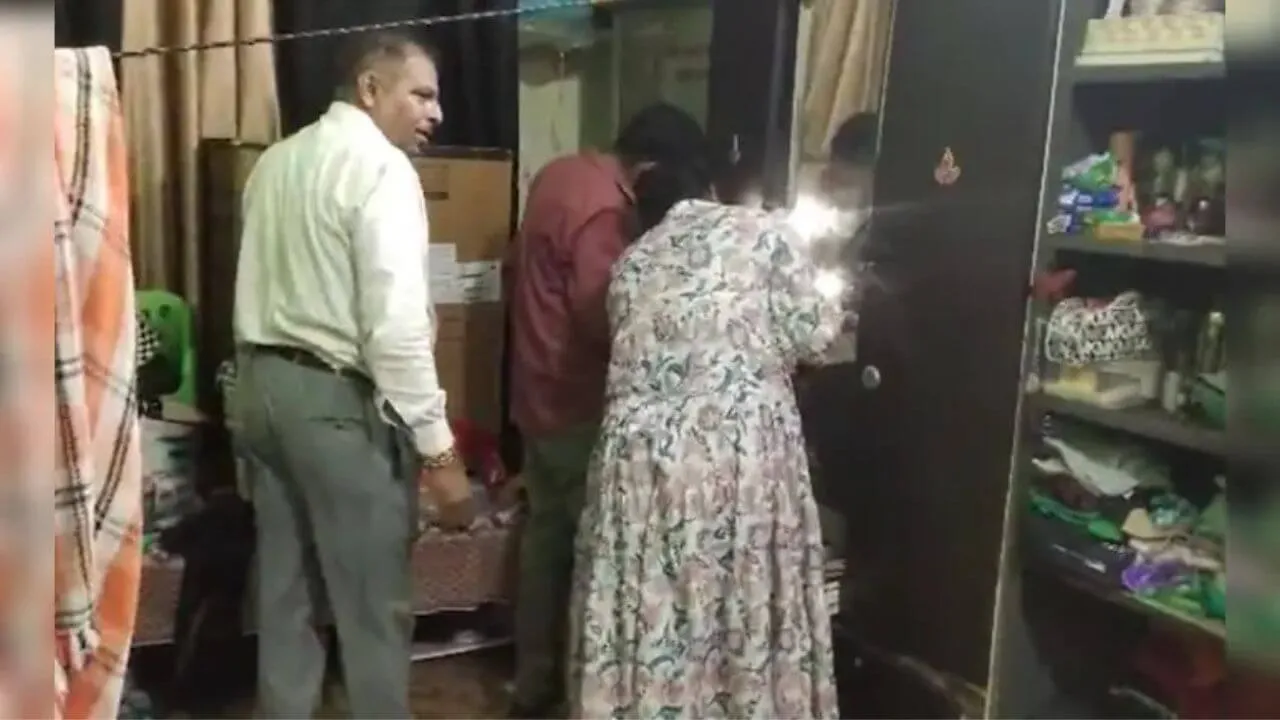 रक्षाबंधन मनाने गया परिवार, पीछे से चोरों ने खाली किया घर, 30 लाख का माल लेकर फरार