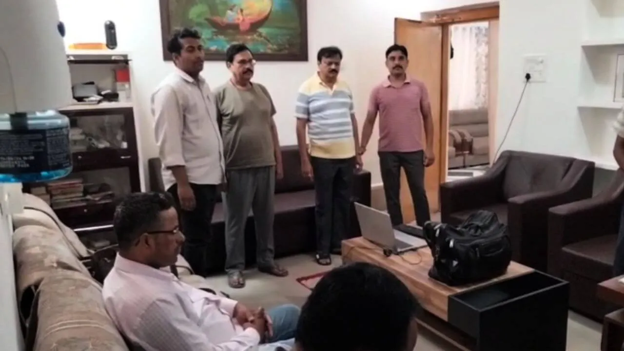 Rewa Lokayukta Police Action