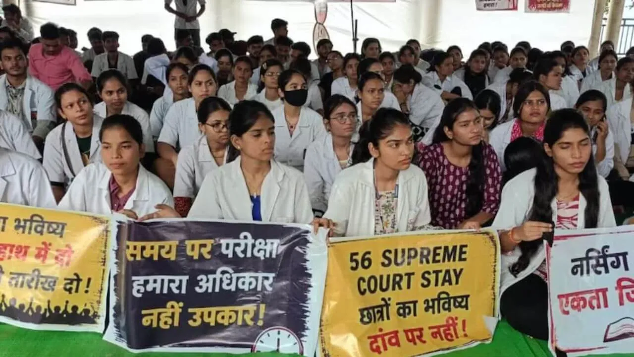 न परीक्षा हुई, न रिजल्ट आया, 6 साल में भी पूरी नहीं हुई 4 साल की नर्सिंग डिग्री; भोपाल में प्रदर्शन जारी
