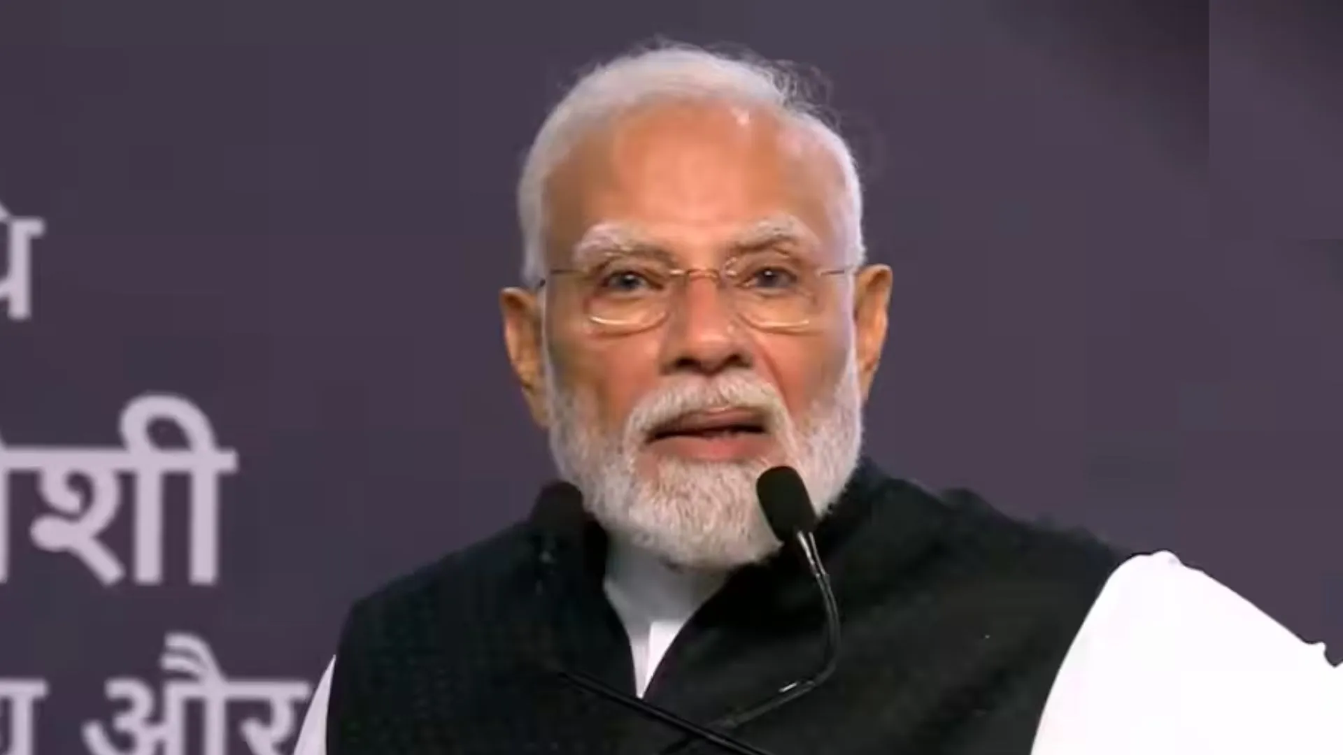 SRCC में PM मोदी ने कांग्रेस शासन पर साधा निशाना, बोले – ‘2013 में देश में निराशा और हताशा का माहौल था’