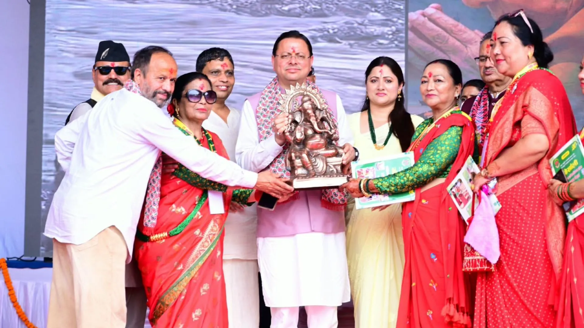 हरितालिका तीज उत्सव को और भव्य बनाएगी उत्तराखंड सरकार, CM धामी ने किया ऐलान; गोर्खाली समाज के योगदान को सराहा