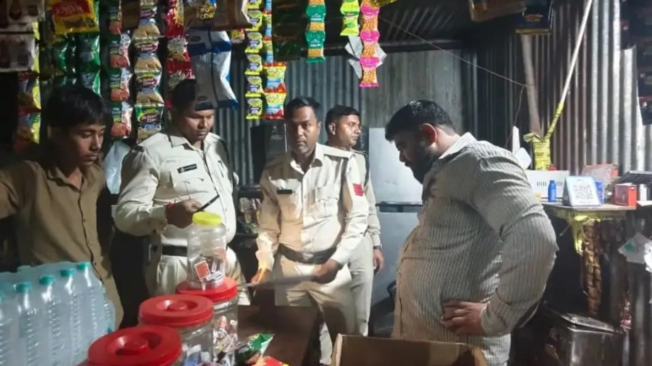 उज्जैन में आबकारी विभाग का एक्शन, नशे के विरुद्ध चलाया चेकिंग अभियान, अवैध शराब जब्त