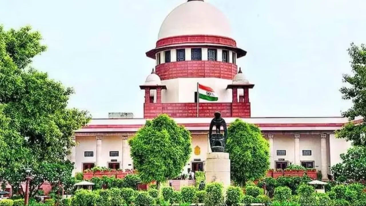 CJP प्रोटेस्ट में शामिल छात्र को नोटिस पर CJI सूर्यकांत नाराज, कहा- मजिस्ट्रेट ने आदेश का उल्लंघन कैसे किया?