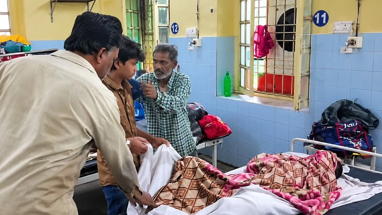 जबलपुर में पत्नी के अंतिम संस्कार के पैसे नहीं थे, नर्मदा में शव बहाने की तैयारी, नर्स ने रोका