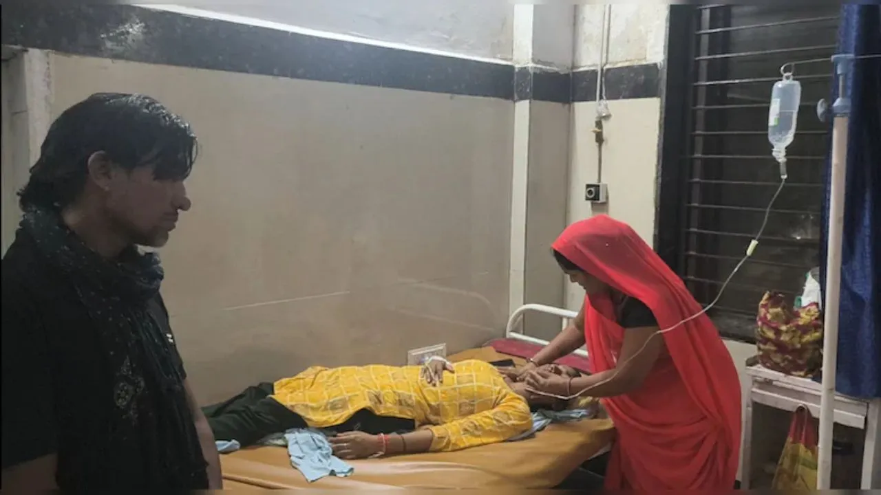 सीहोर में क्लोरीन गैस रिसाव: तीनों सिलेंडर हटाए गए, 4 ग्रामीण अस्पताल में भर्ती, कई को सांस लेने में दिक्कत