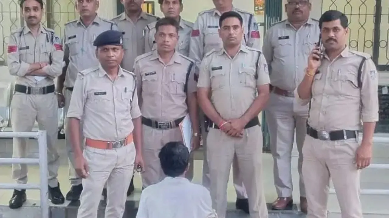 पहचान बदलकर फरार हुआ पेरोल पर बाहर आया आरोपी, पुलिस ने मुंबई से किया गिरफ्तार