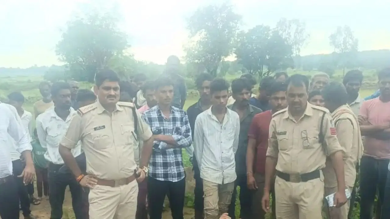 खेलते-खेलते कुएं में गिरे 4 मासूम भाई, चारों की मौत से परिवार में मातम