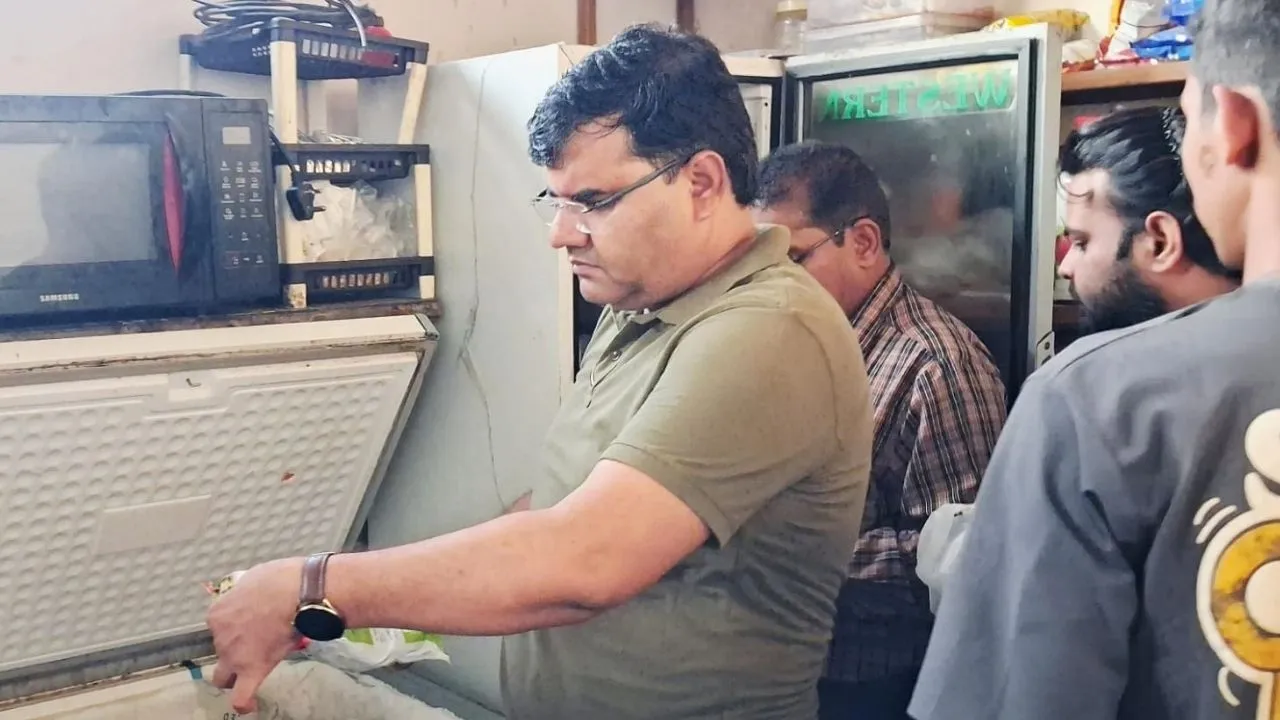 नीमच में खाद्य विभाग की बड़ी कार्रवाई, 9 होटल-रेस्टोरेंट-रिसॉर्ट का निरीक्षण, 6 को नोटिस जारी, एक पर प्रकरण दर्ज