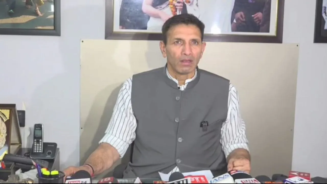 जीतू पटवारी ने नितिन नवीन से MP दौरे के बीच किए सवाल, पूछा “जनता के सवालों का अंधेरा कब मिटेगा”