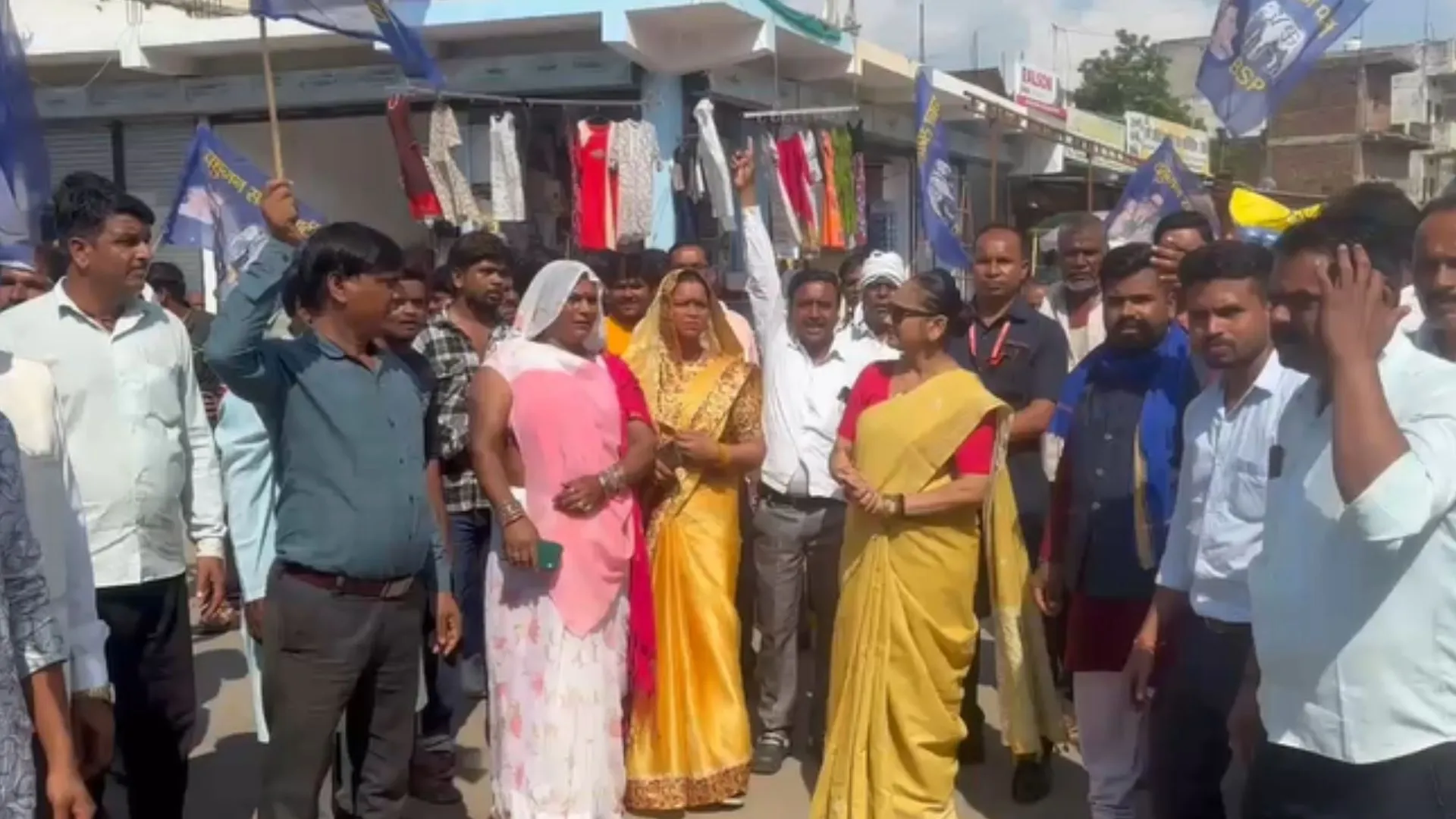 पथरिया में पूर्व विधायक रामबाई के समर्थन में BSP का प्रदर्शन, विरोध में लखन पटेल का पुतला फूंका, 10 से 15 लोगों पर मामला दर्ज