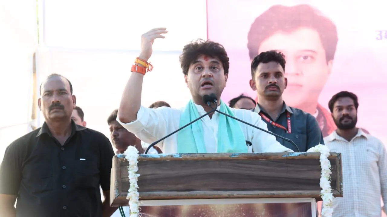 “छात्रों की गूँज” मिमिक्री विवाद: सिंधिया बोले- ये जोक नहीं था, भारत की हर माँ पर मजाक था, राहुल गांधी पर साधा निशाना