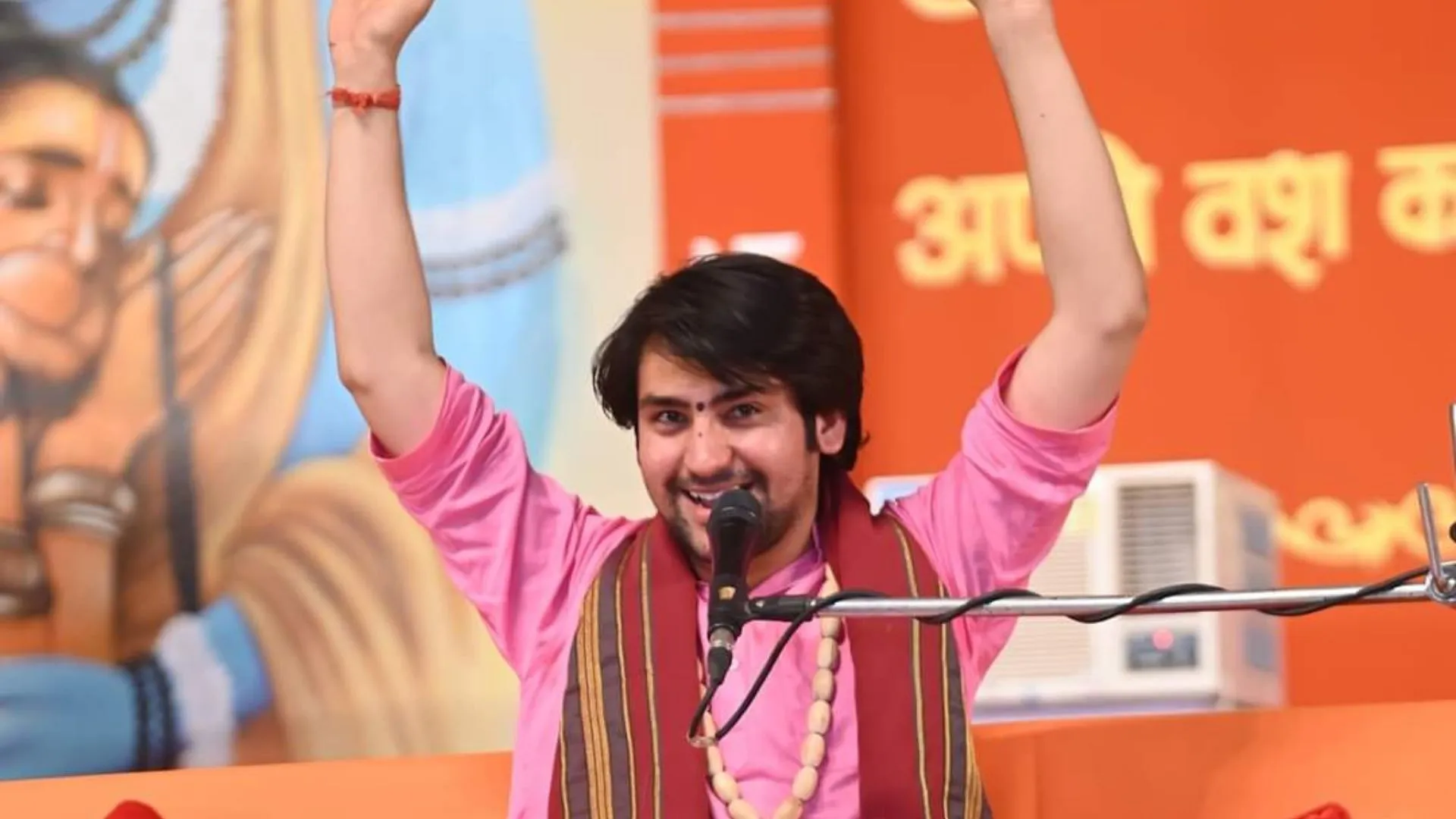 धीरेंद्र कृष्ण शास्त्री ने किया 500 KM की पदयात्रा का ऐलान, जबलपुर में बोले – ‘सनातन की क्रांति होगी तो विश्व में शांति आएगी’