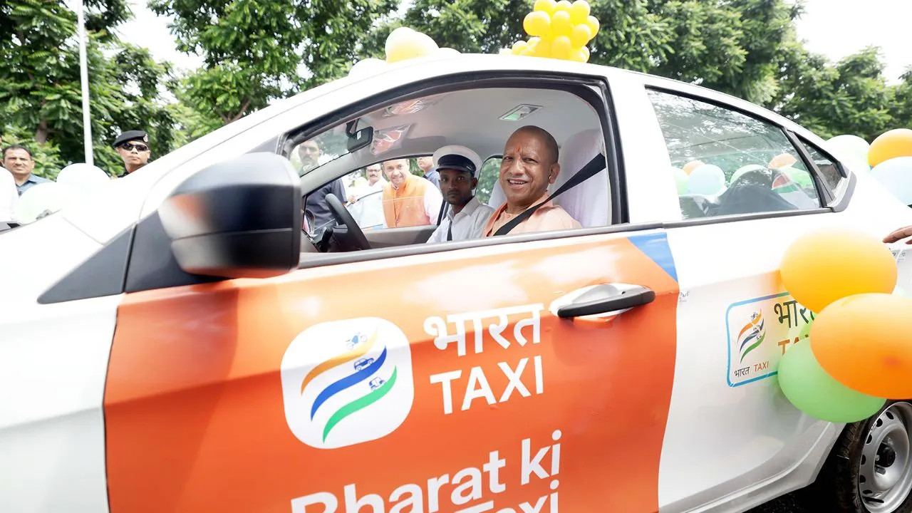 योगी बोले अब UP में कर्फ्यू नहीं लगता, दंगा नहीं होता, चोरी नहीं होती, क्योंकि अगले चौराहे पर ‘इलाज’ की व्यवस्था है