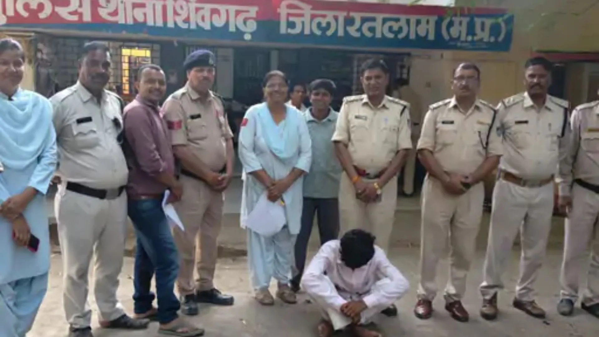 रतलाम में तेजा दशमी के जुलूस में कॉन्स्टेबल को थप्पड़ मारने वाला युवक गिरफ्तार, कोर्ट ने 6 अक्टूबर तक जेल भेजा