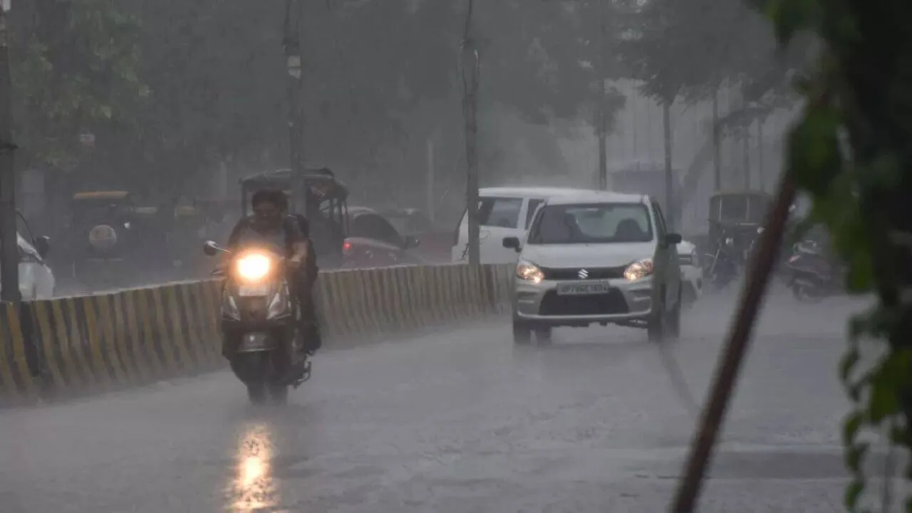 MP Weather Update: नए सिस्टम का दिखेगा असर, 25-26 सितंबर को पूर्वी हिस्से में भारी बारिश, आज 10 जिलों में अलर्ट